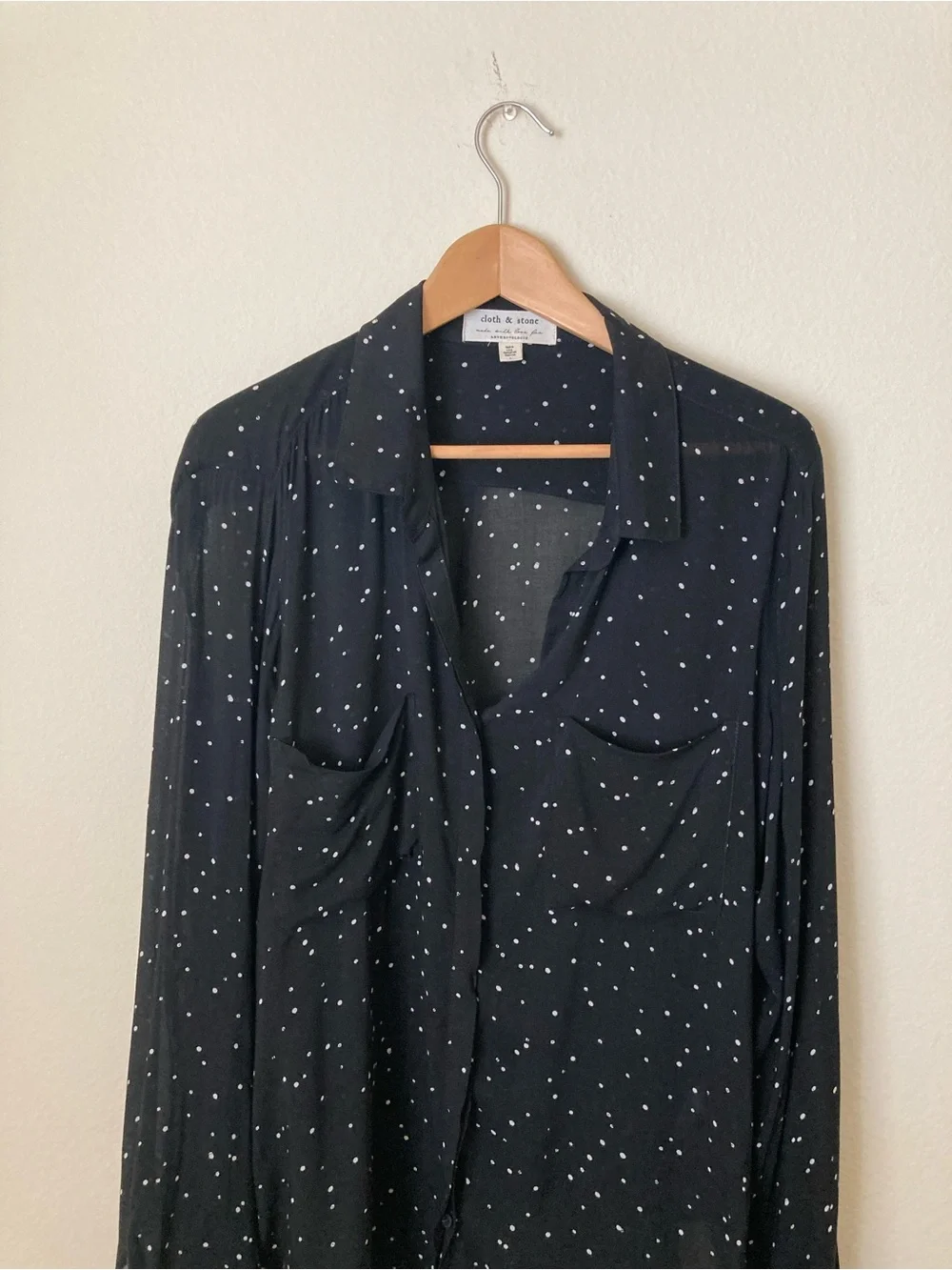 Cloth & Stone by Anthropologie Black Button-Up Shirt with White Dot Print - Picture 3 of 6
